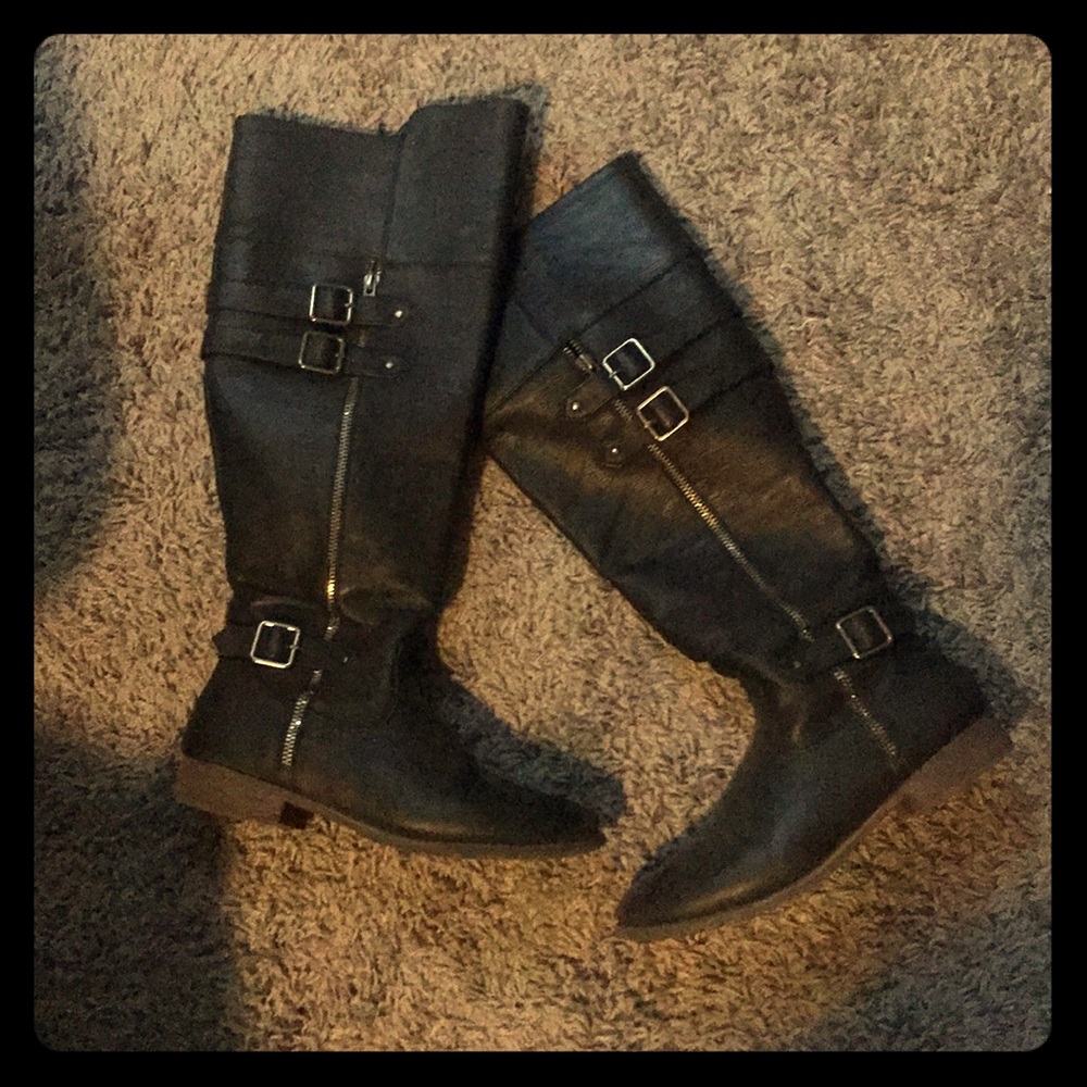 Black Boots